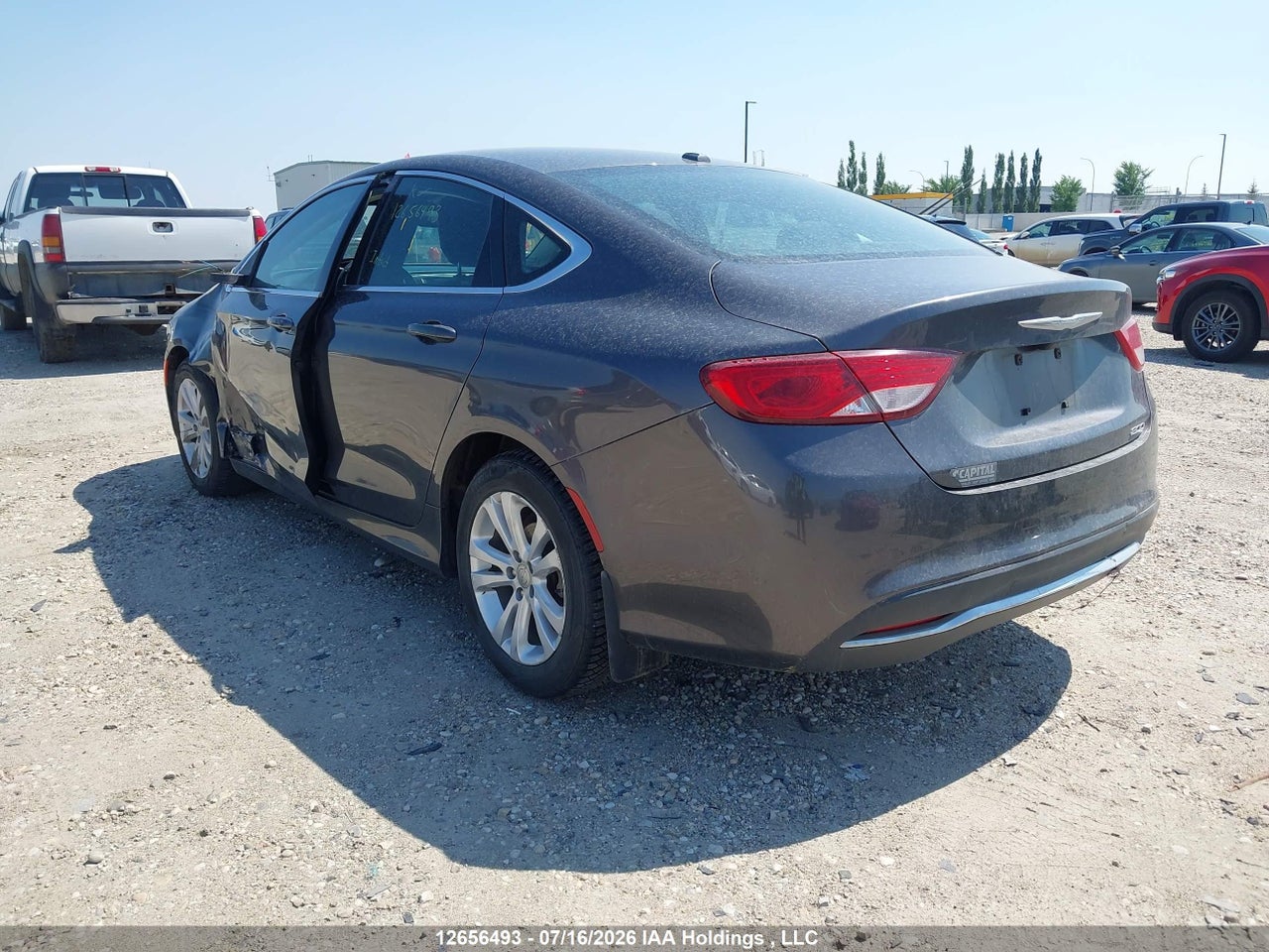 2016 CHRYSLER 200 LIMITED thumbnail 4