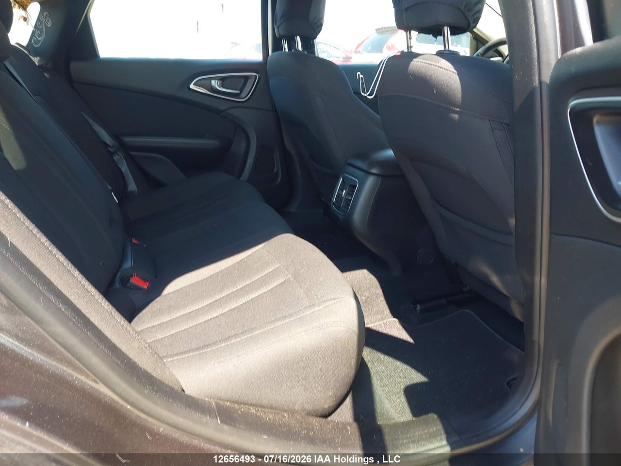 2016 CHRYSLER 200 LIMITED thumbnail 9