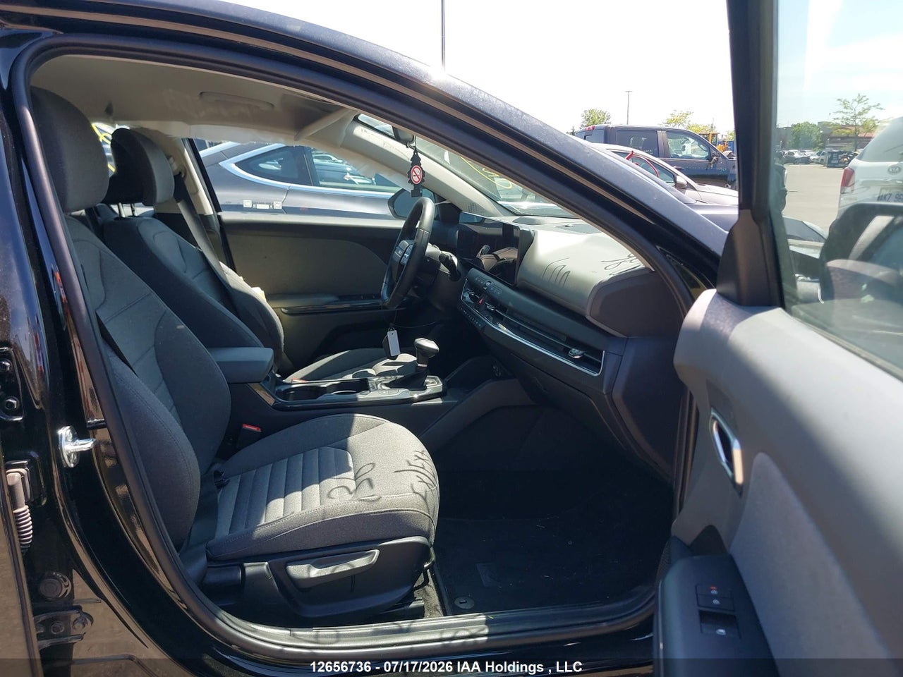 2025 KIA K4 EX/EX+ thumbnail 6