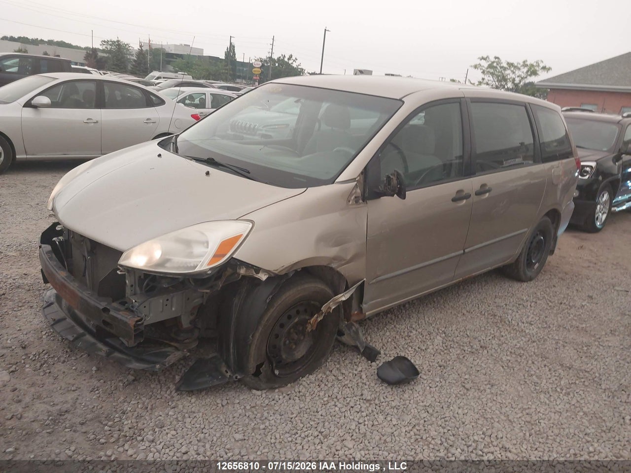 2005 TOYOTA SIENNA CE 7 PASSENGER/CE 8 PASSENGER thumbnail 3