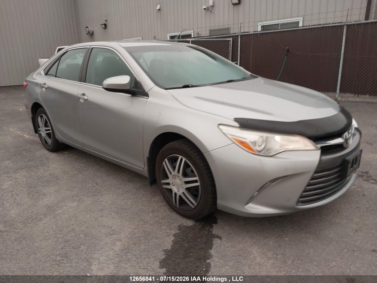2017 TOYOTA CAMRY LE thumbnail 2