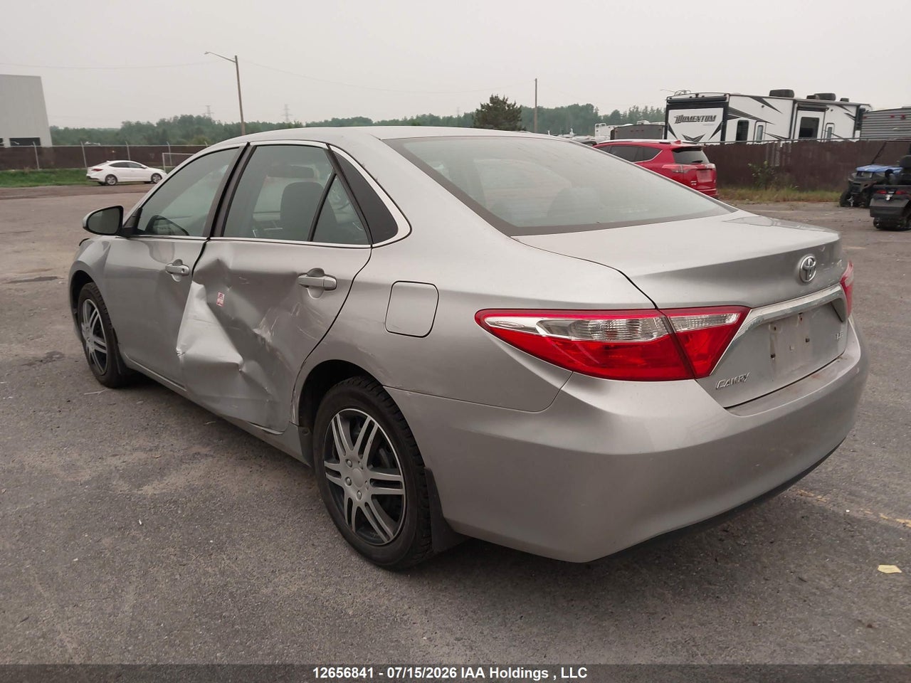 2017 TOYOTA CAMRY LE thumbnail 4