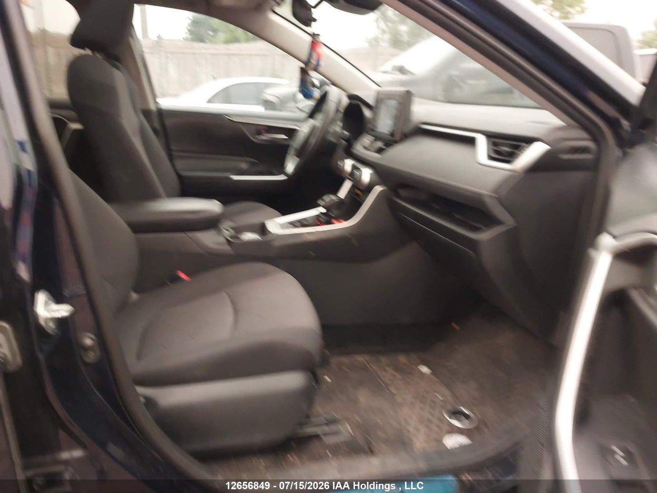 2019 TOYOTA RAV4 XLE thumbnail 6