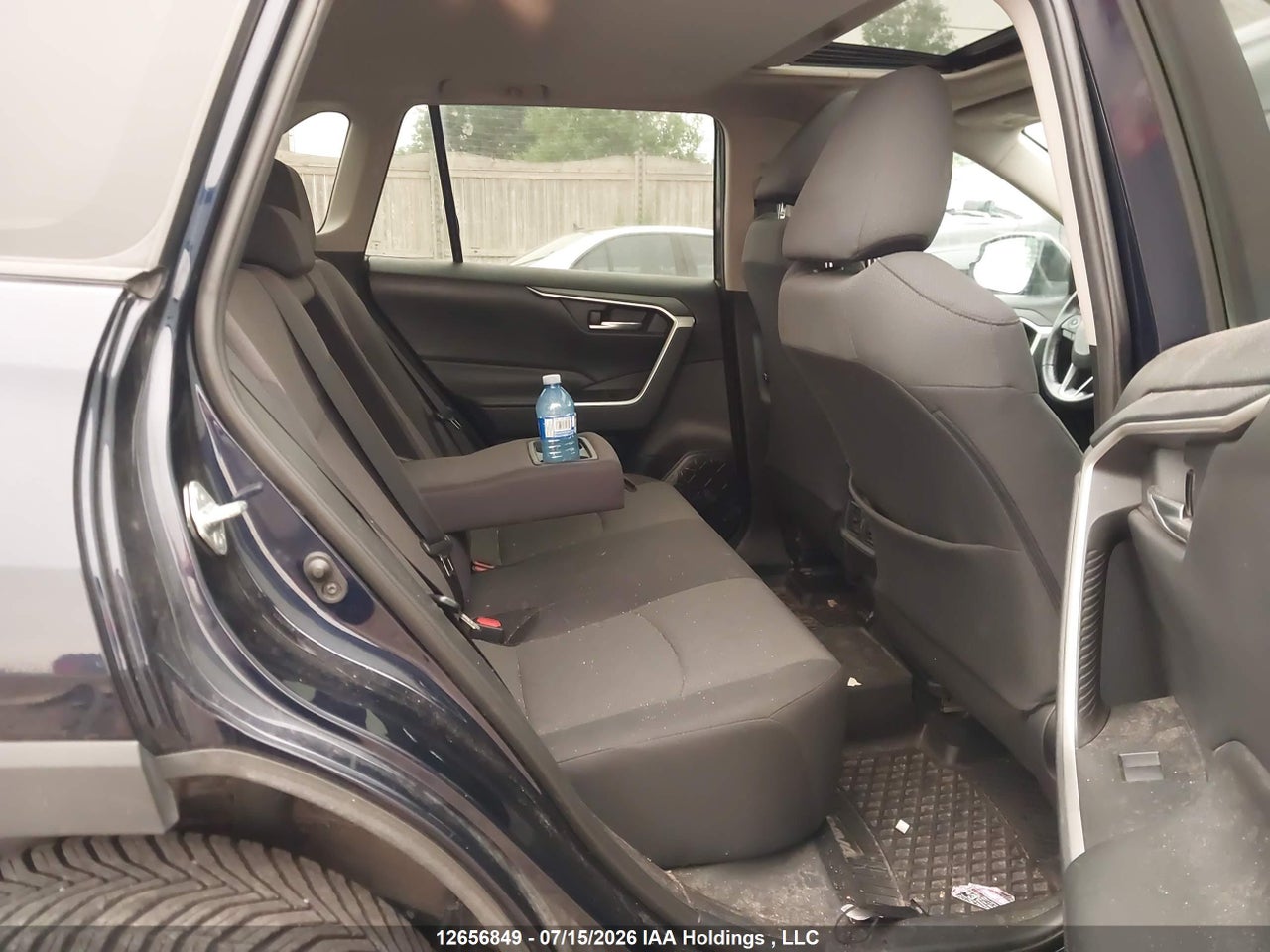 2019 TOYOTA RAV4 XLE thumbnail 9