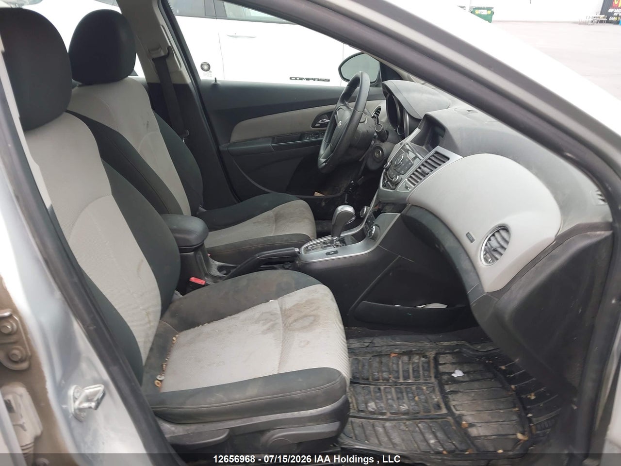 2011 CHEVROLET CRUZE thumbnail 6