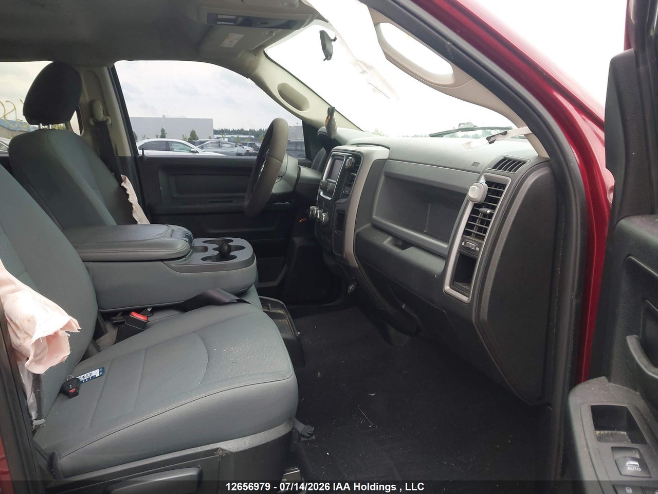 2018 RAM 1500 ST thumbnail 6