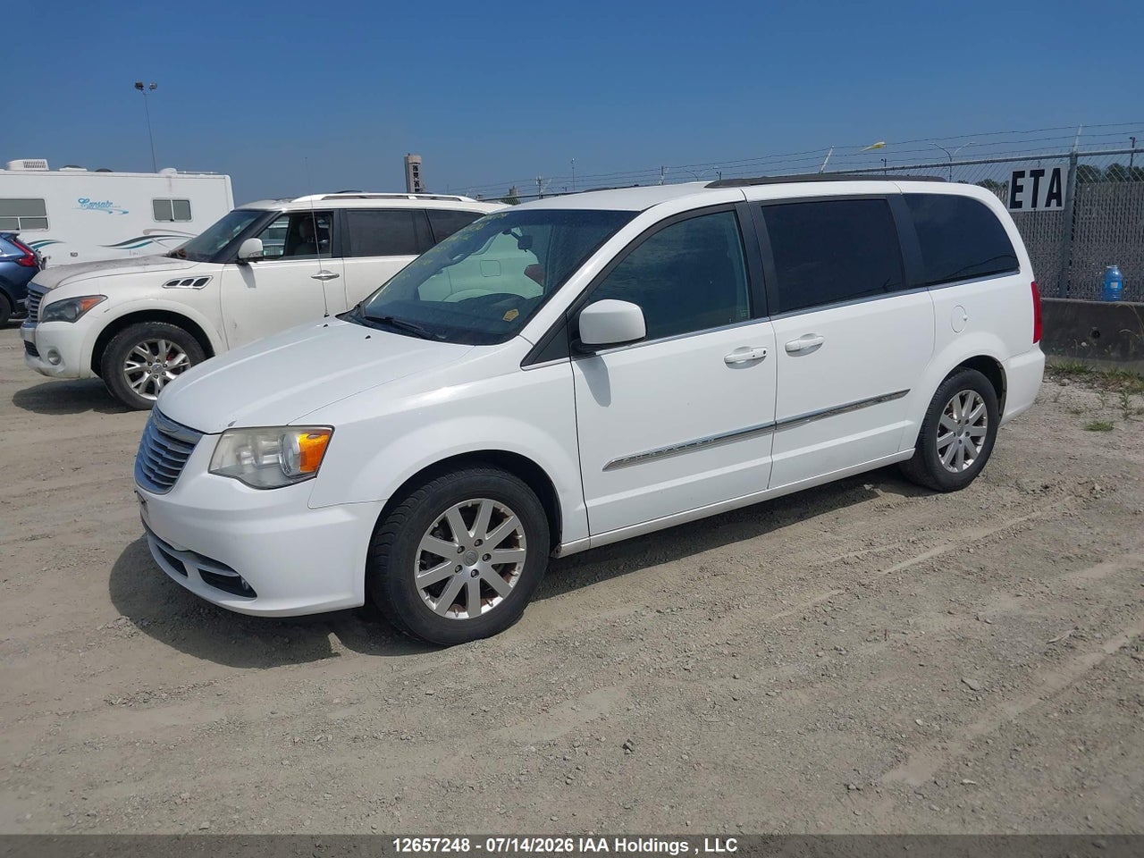 2014 CHRYSLER TOWN & COUNTRY TOURING thumbnail 3