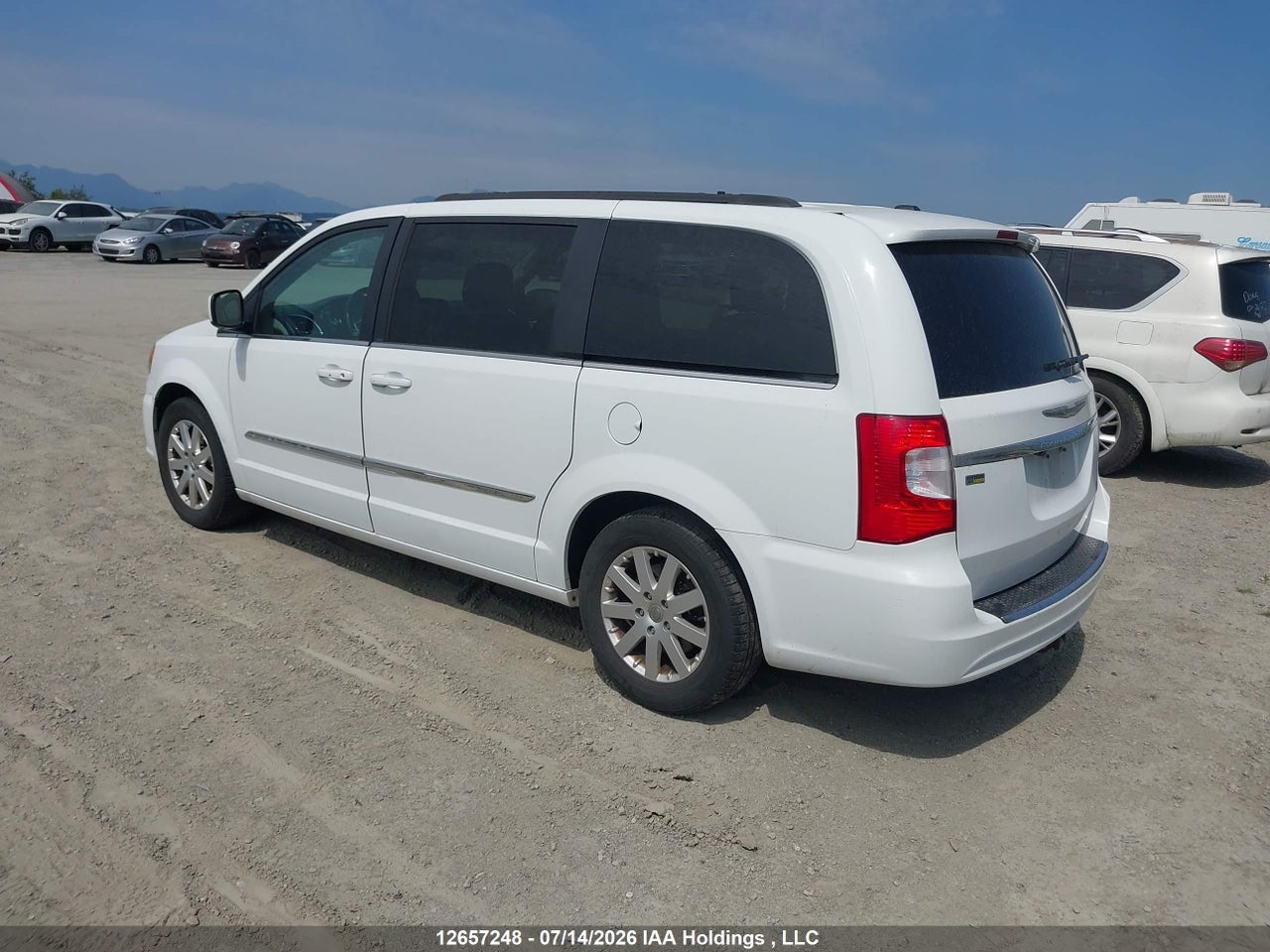 2014 CHRYSLER TOWN & COUNTRY TOURING thumbnail 4
