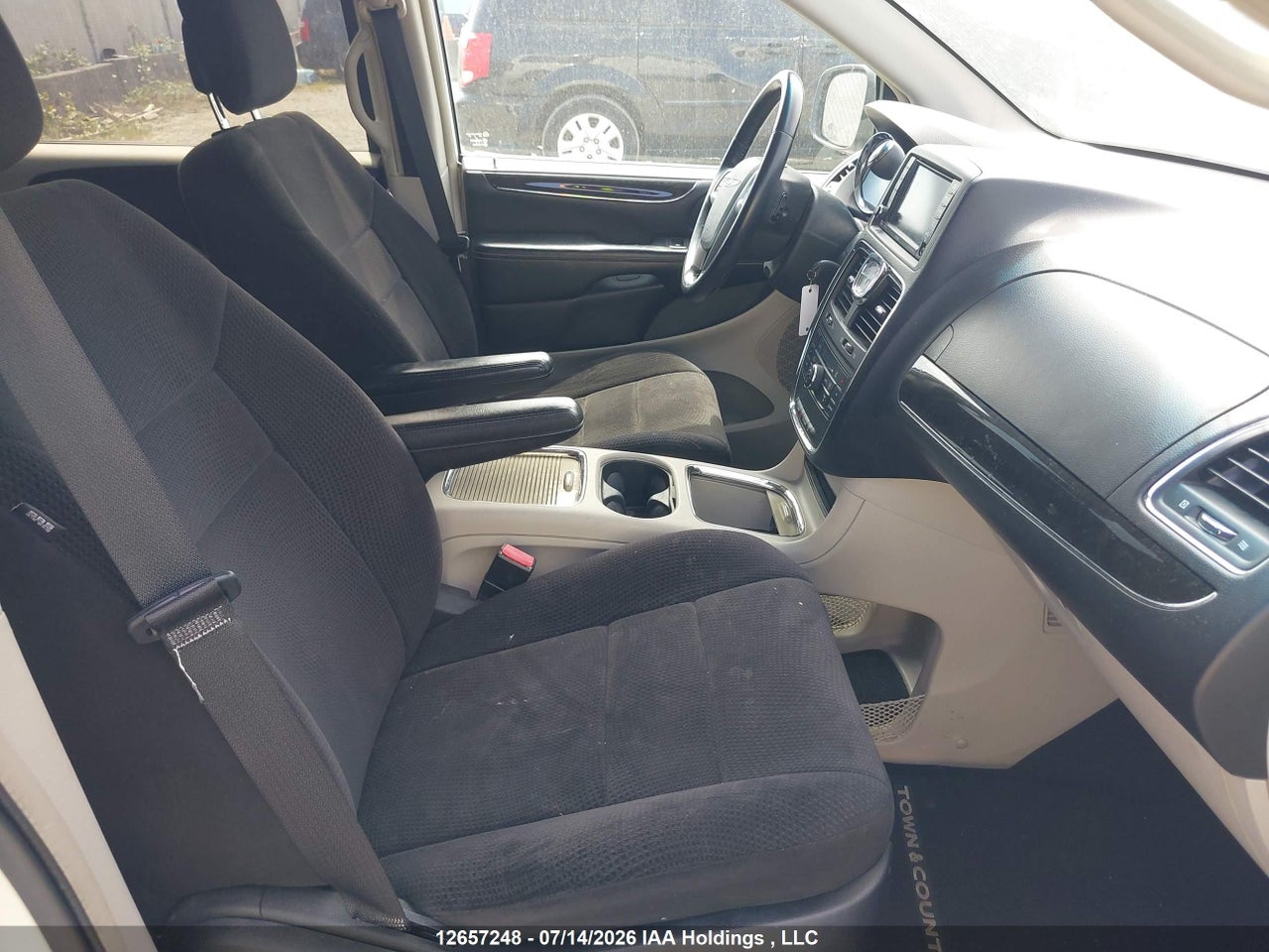 2014 CHRYSLER TOWN & COUNTRY TOURING thumbnail 6