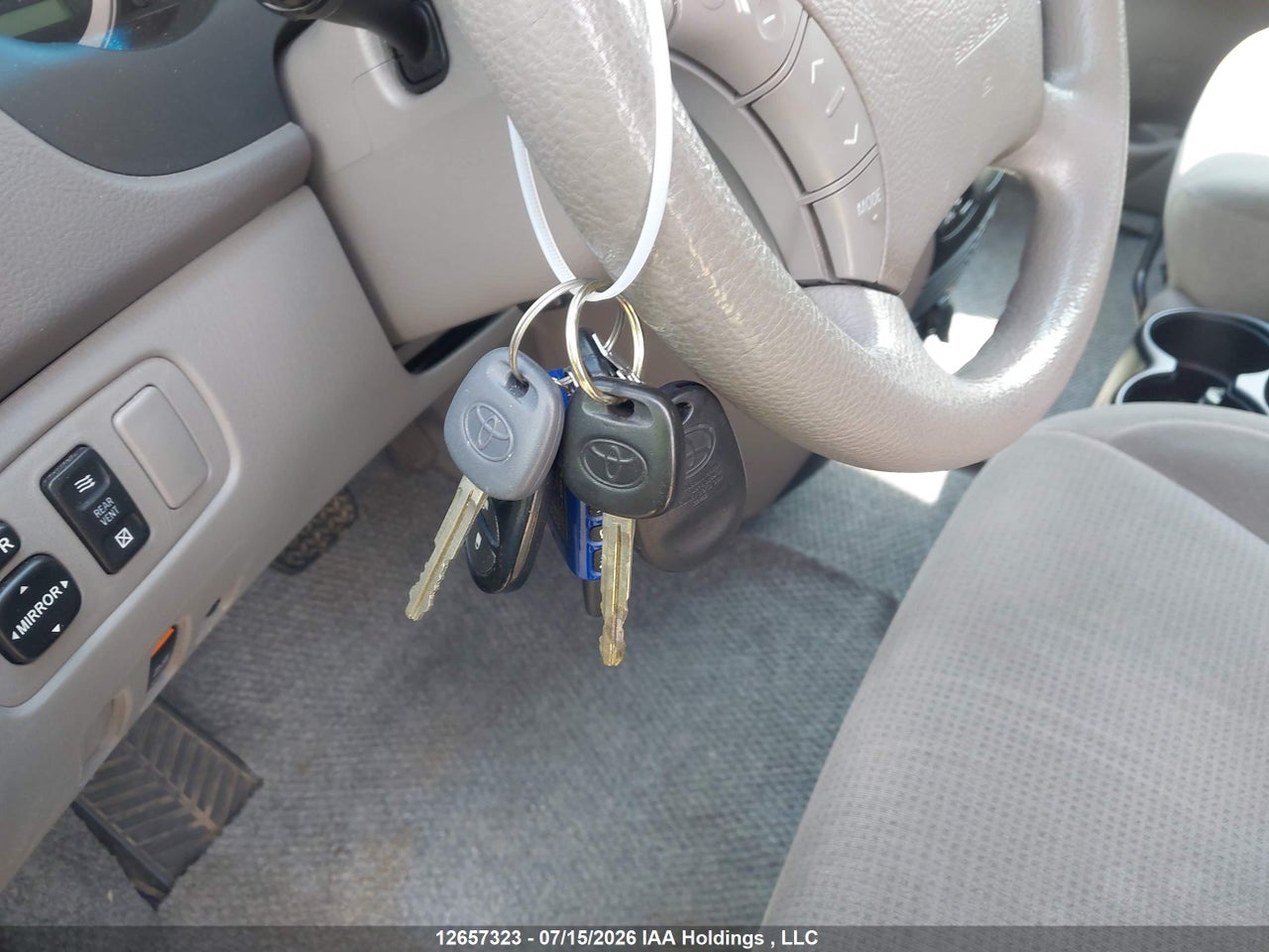 2004 TOYOTA SIENNA CE/LE thumbnail 12