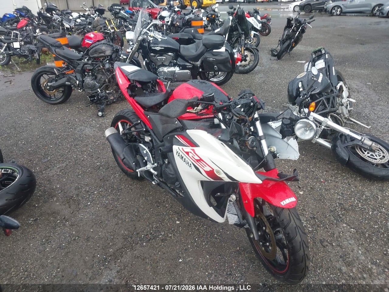 2015 YAMAHA YZF R3 thumbnail 2