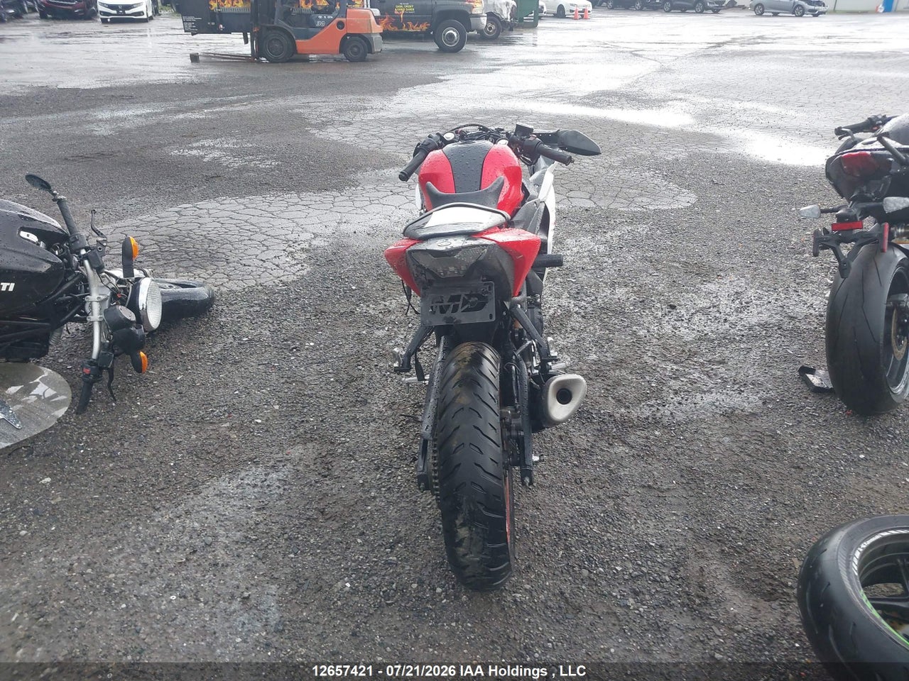 2015 YAMAHA YZF R3 thumbnail 7
