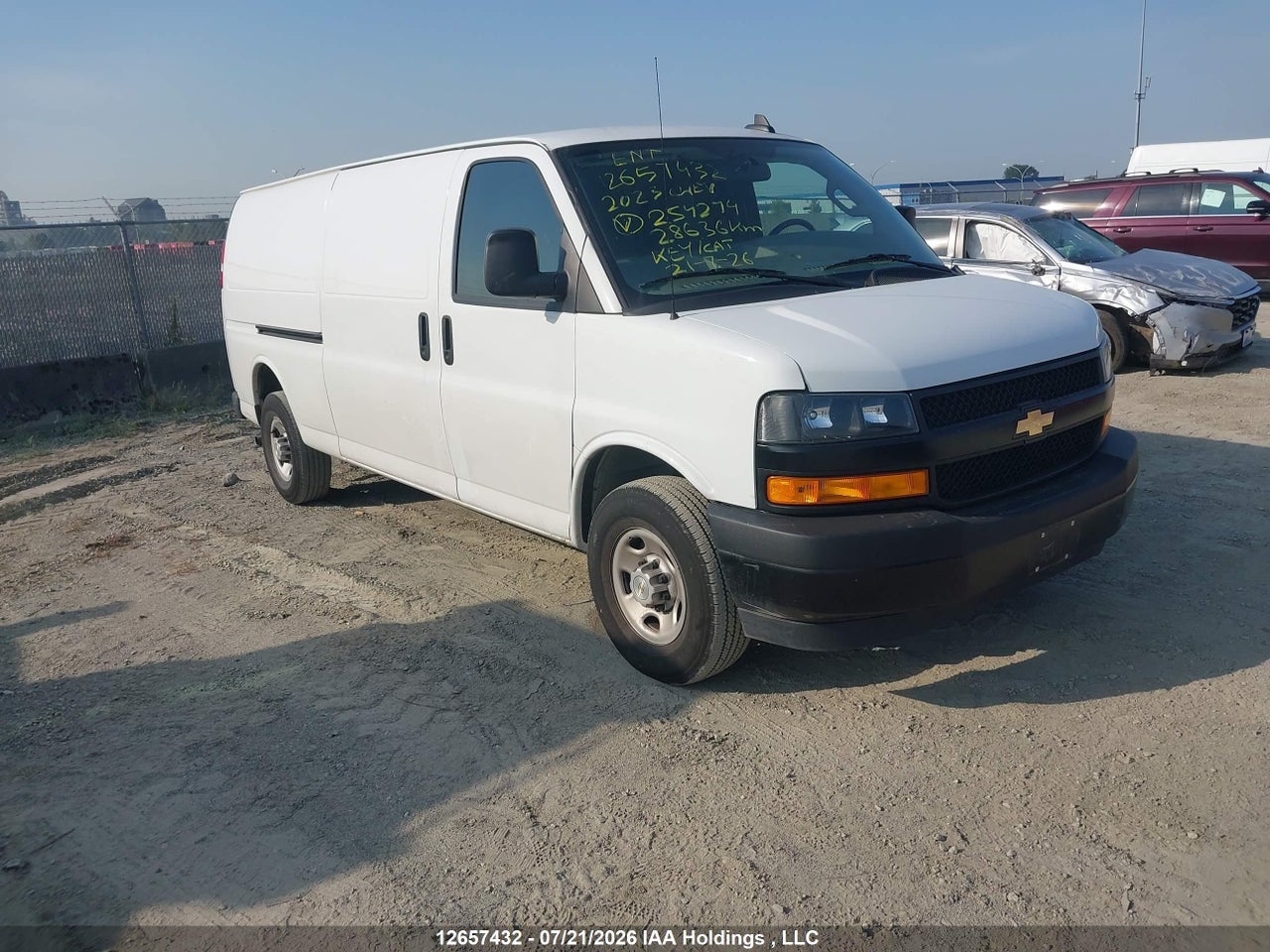 2023 CHEVROLET EXPRESS G2500 thumbnail 2