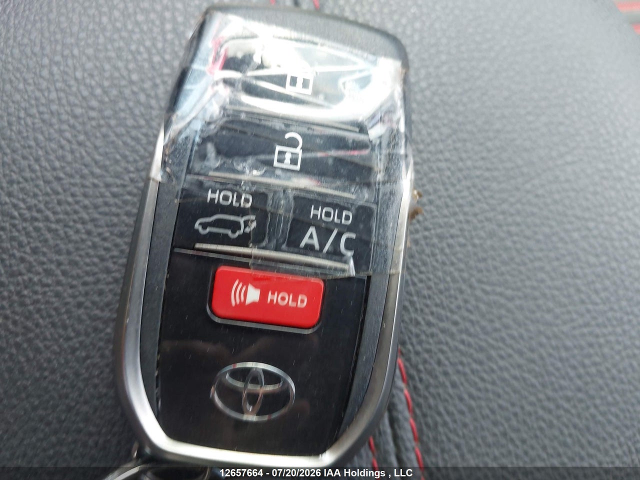 2024 TOYOTA RAV4 PRIME XSE thumbnail 12