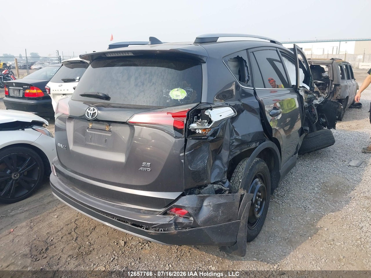 2017 TOYOTA RAV4 SE thumbnail 5