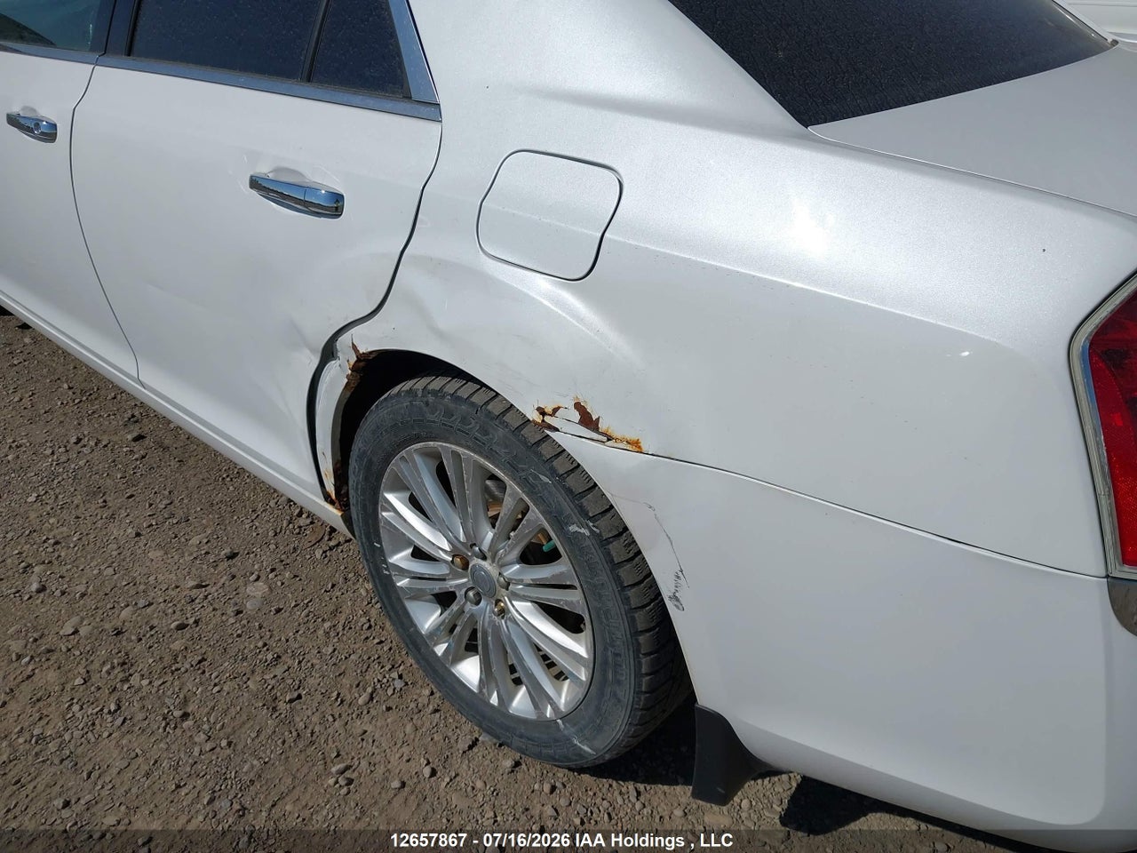 2011 CHRYSLER 300C thumbnail 7