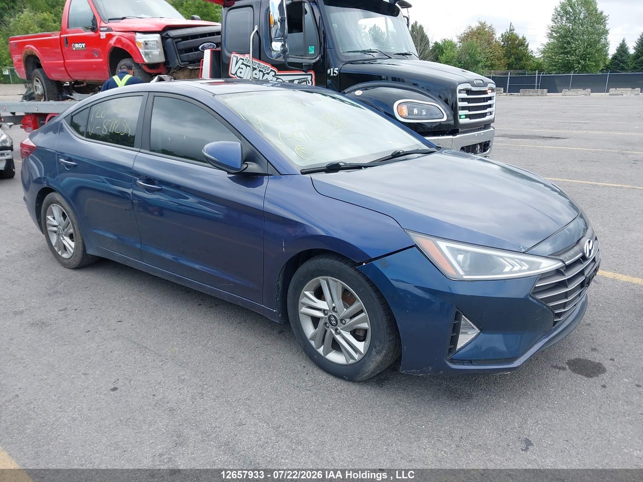 2019 HYUNDAI ELANTRA PREFERRED thumbnail 2