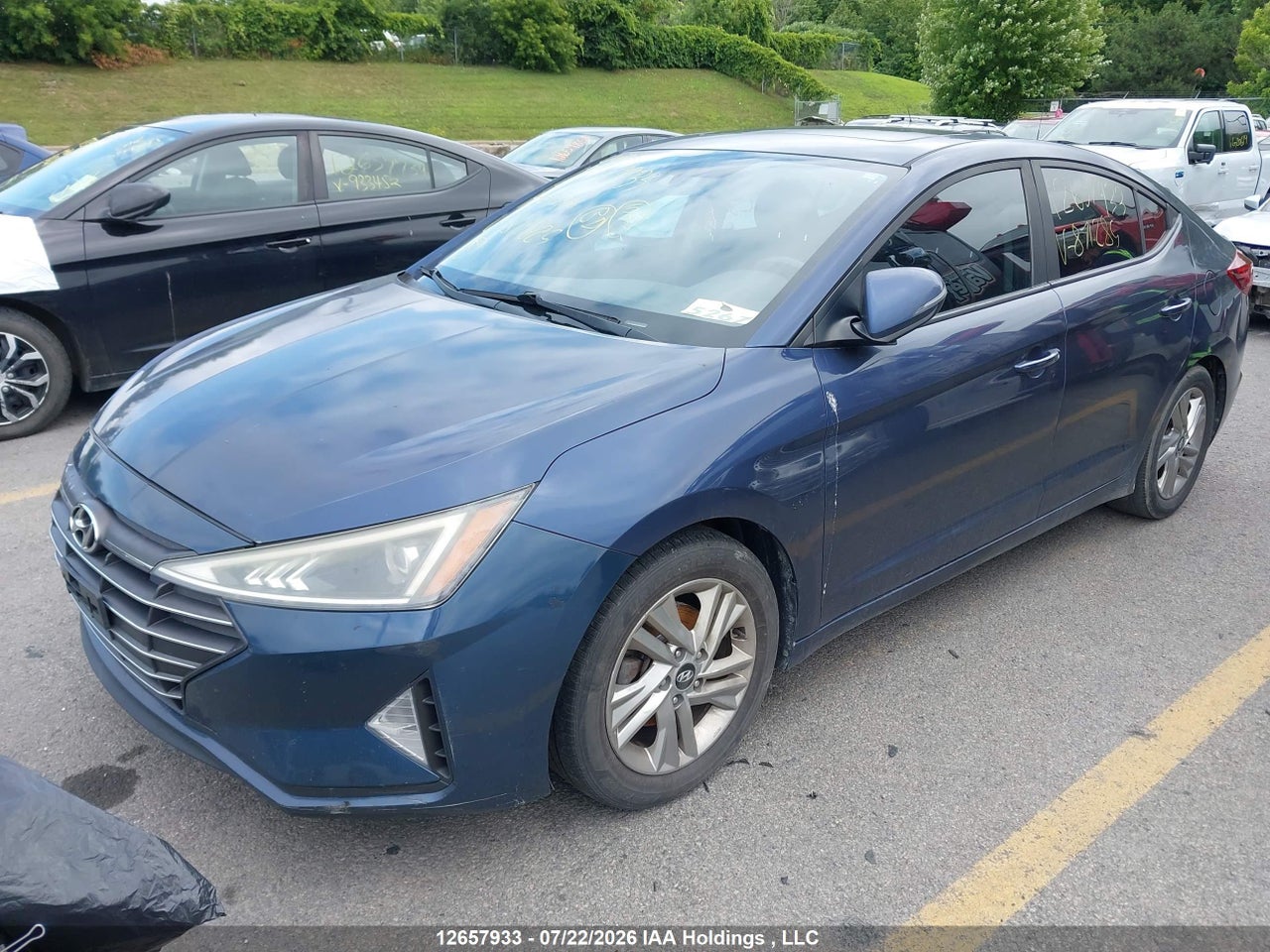 2019 HYUNDAI ELANTRA PREFERRED thumbnail 3