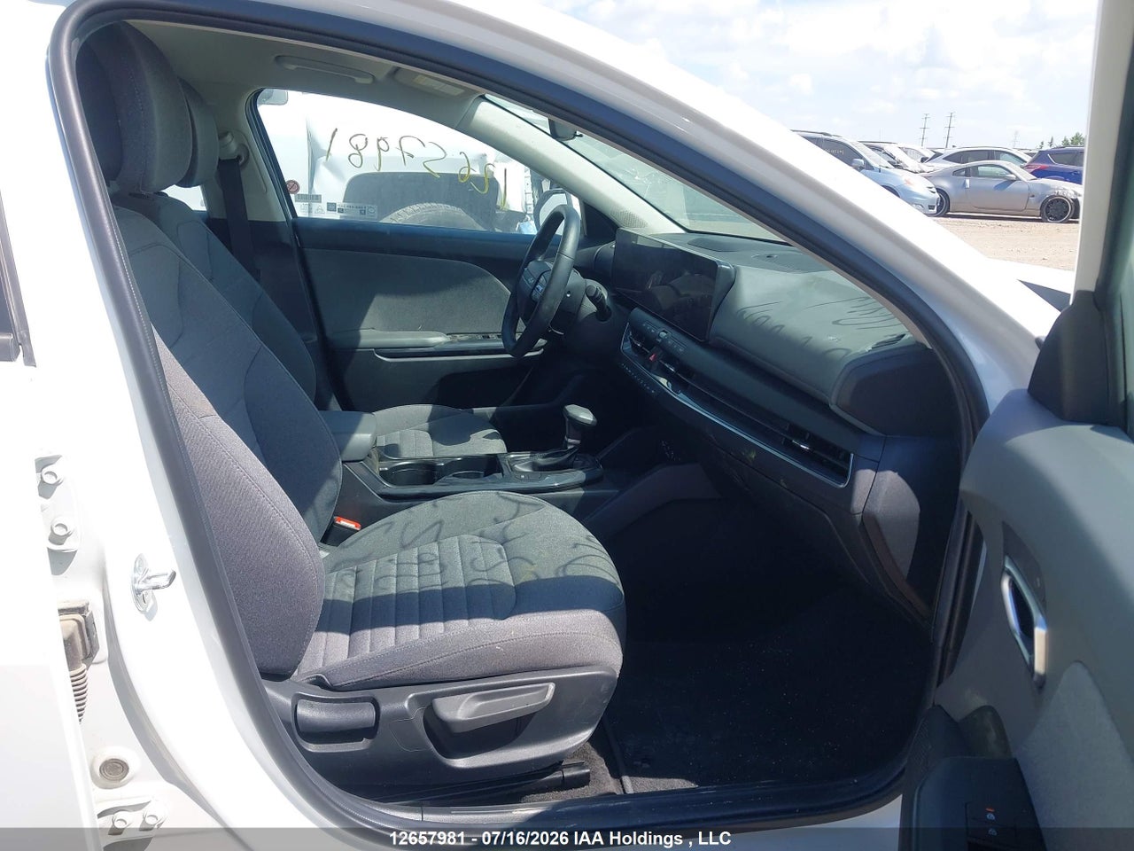 2025 KIA K4 EX/EX+ thumbnail 6
