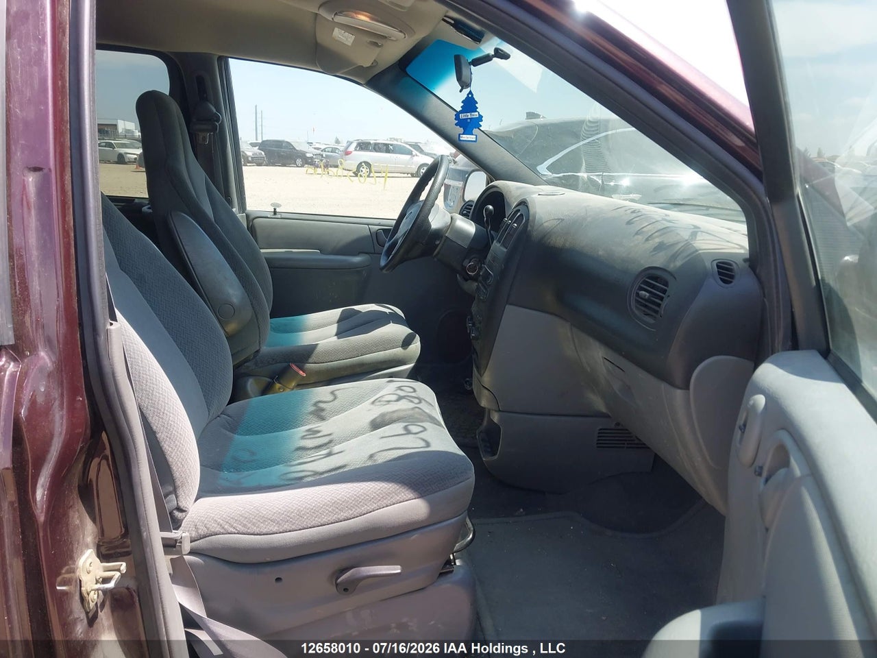 2004 DODGE CARAVAN thumbnail 6