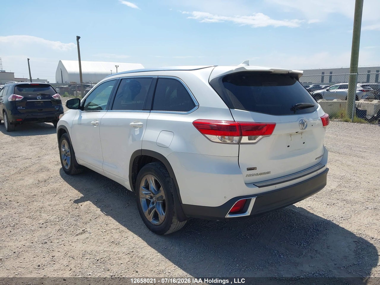 2017 TOYOTA HIGHLANDER LIMITED/LTD PLATINUM thumbnail 4