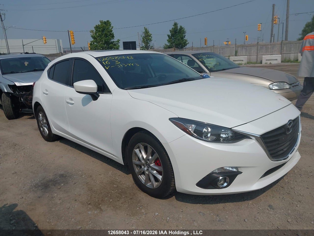 2016 MAZDA MAZDA3 GS thumbnail 2