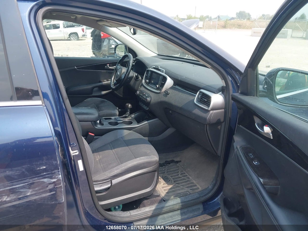 2017 KIA SORENTO LX/L thumbnail 6