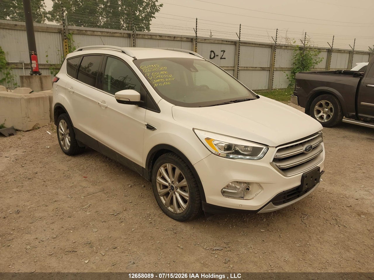 2017 FORD ESCAPE TITANIUM thumbnail 2