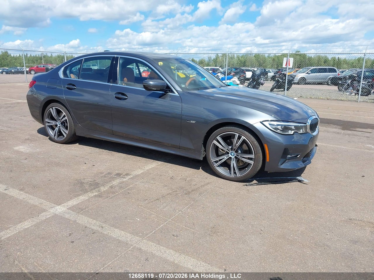 2022 BMW 330XE thumbnail 2