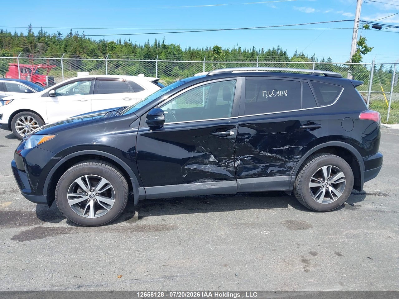 2018 TOYOTA RAV4 LE thumbnail 7
