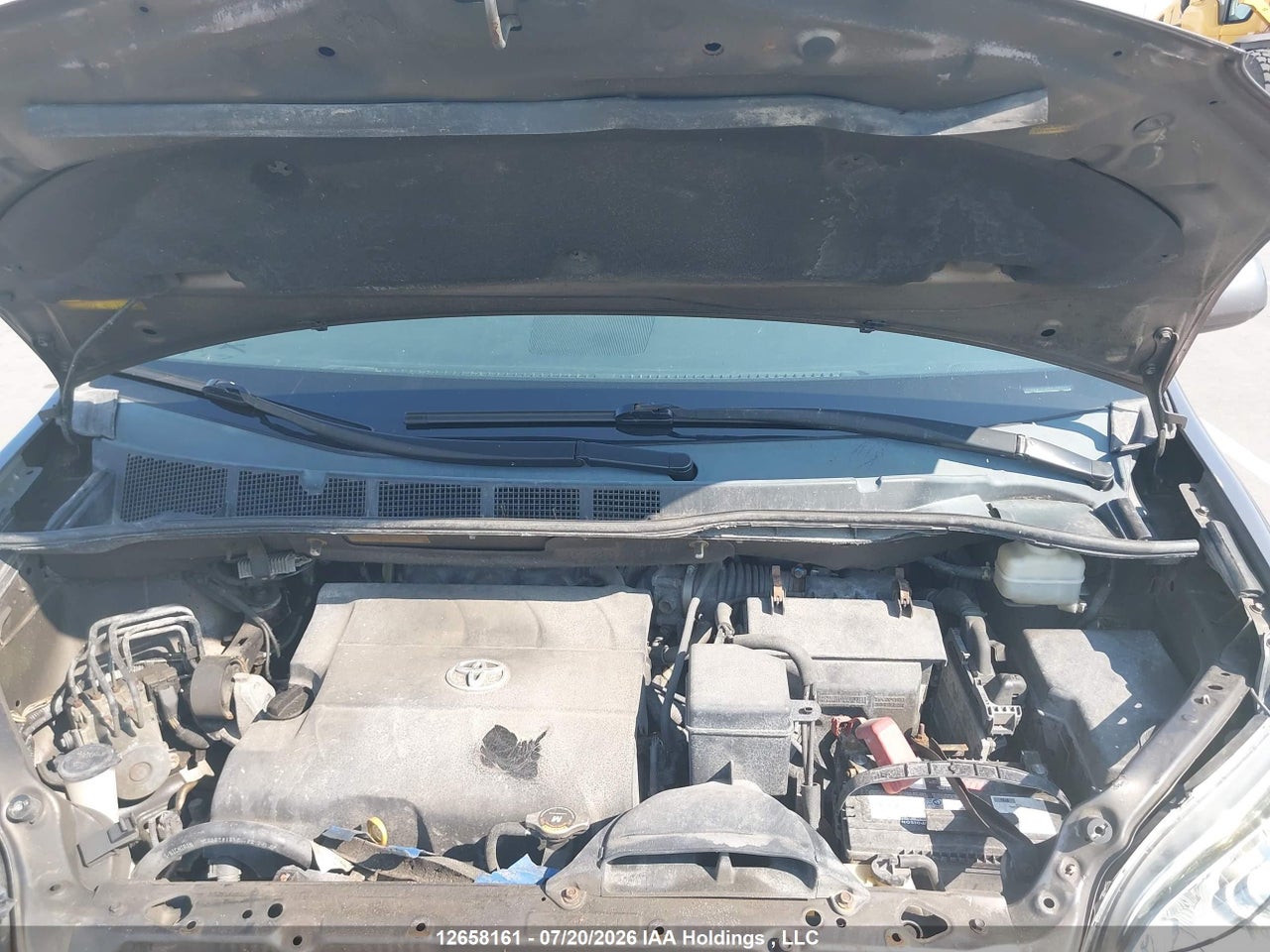 2011 TOYOTA SIENNA thumbnail 11