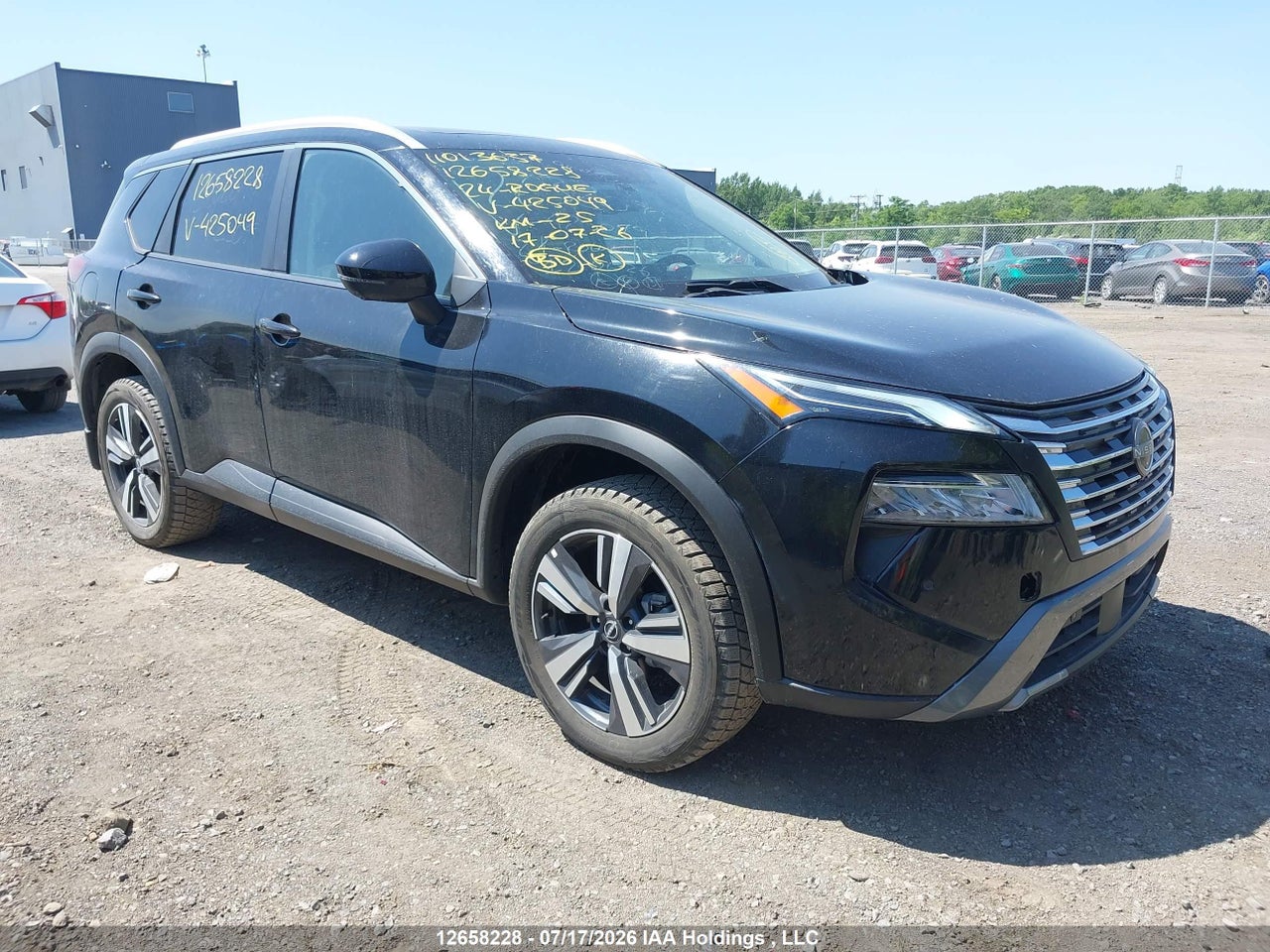 2024 NISSAN ROGUE thumbnail 2