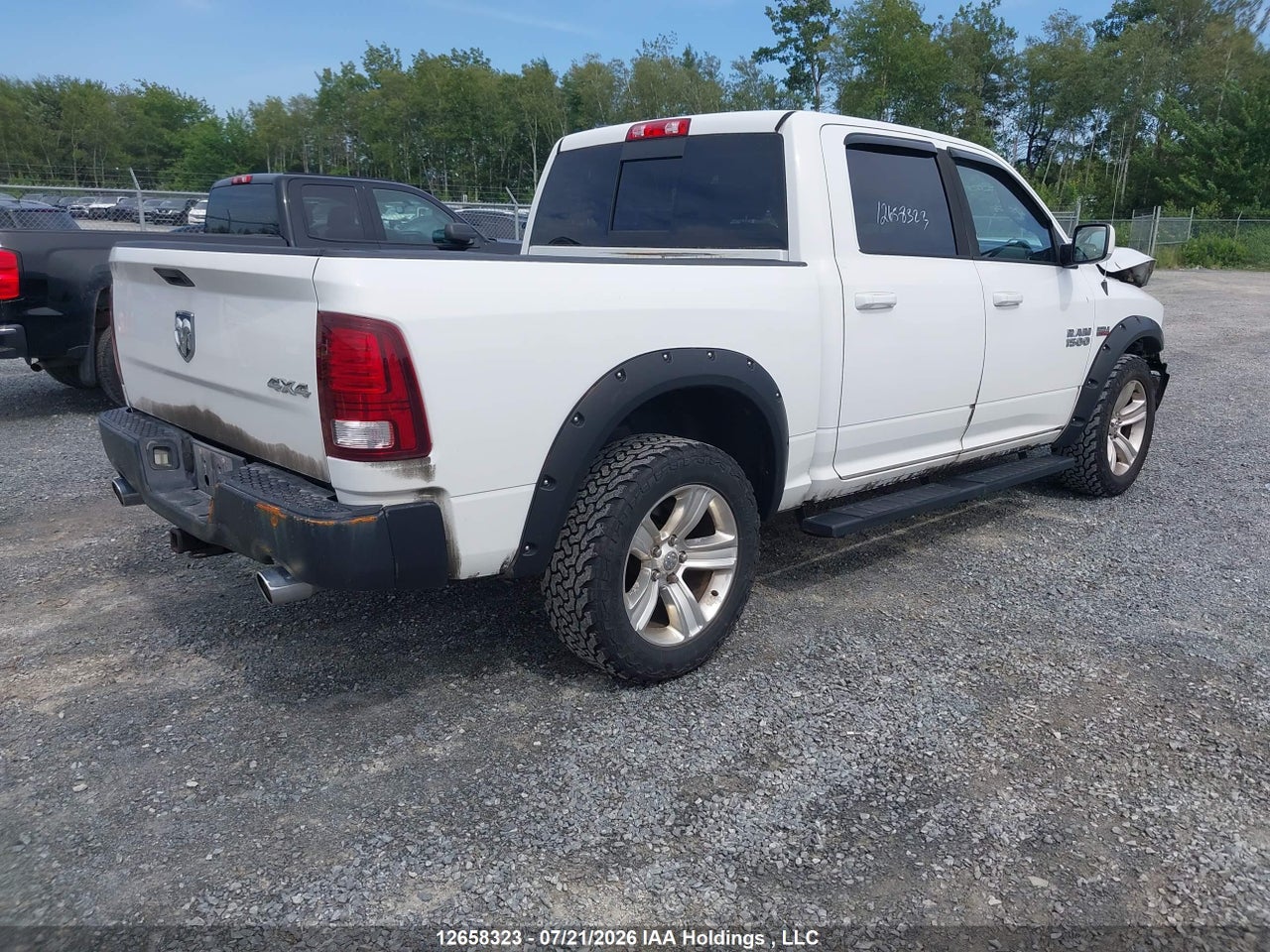 2015 RAM 1500 SPORT thumbnail 5