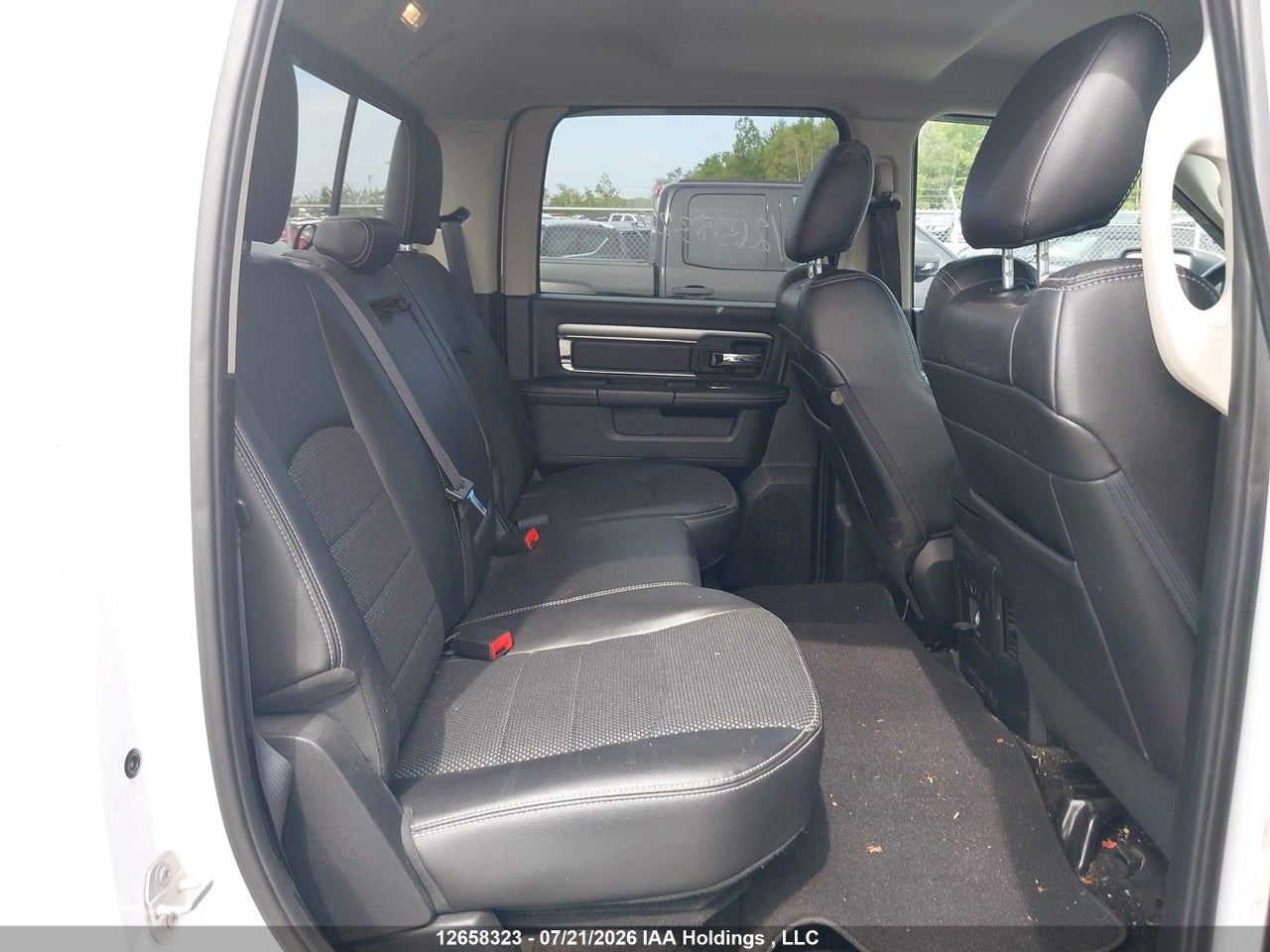 2015 RAM 1500 SPORT thumbnail 9