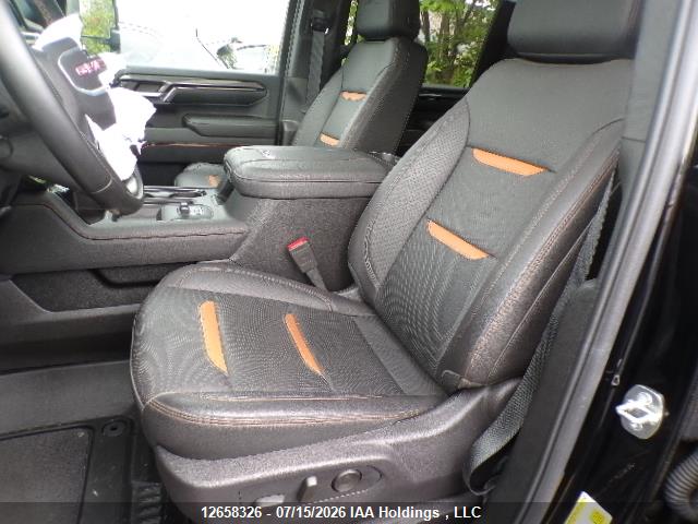 2024 GMC SIERRA 2500HD AT4 thumbnail 9