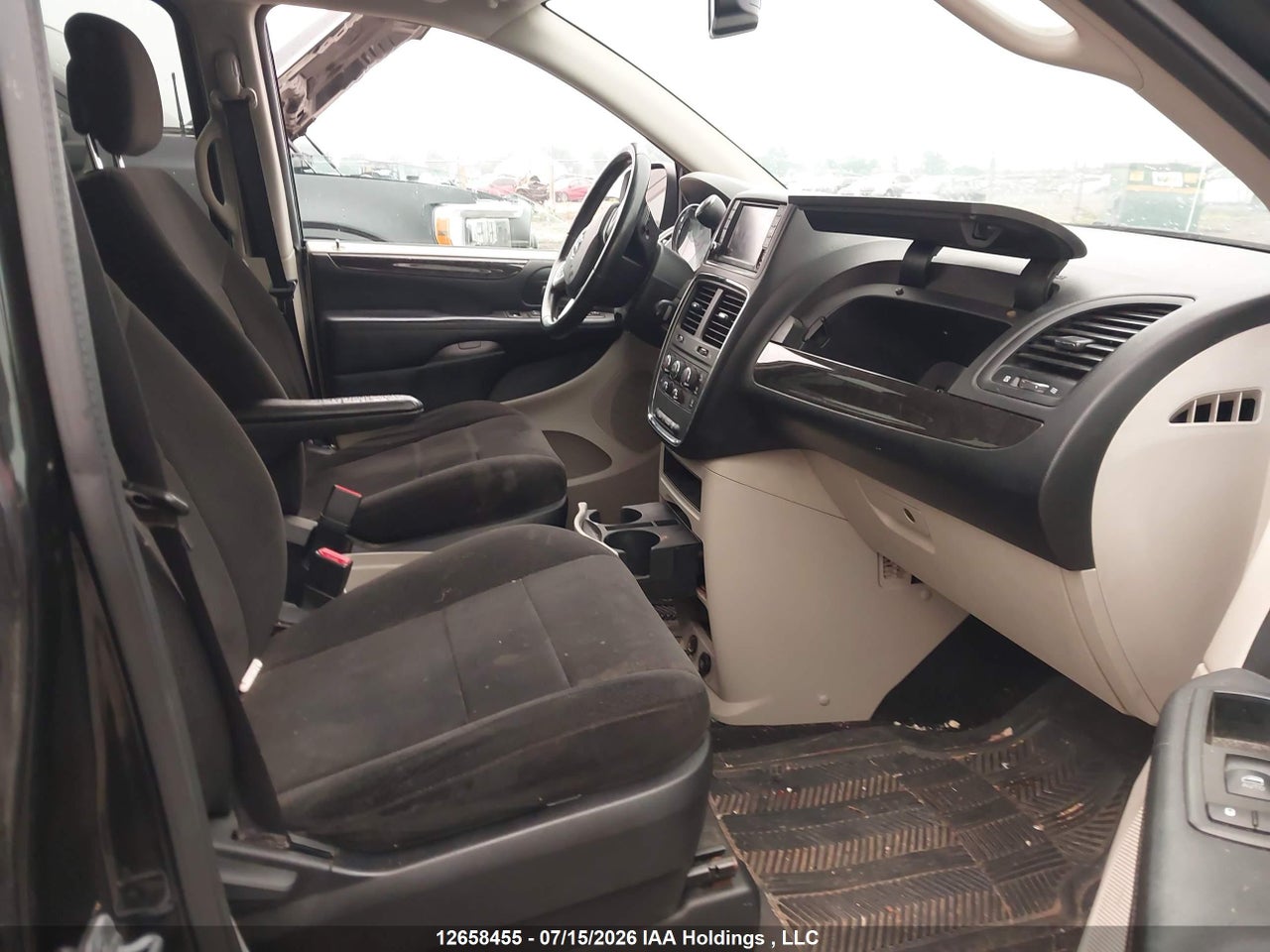 2013 DODGE GRAND CARAVAN thumbnail 6