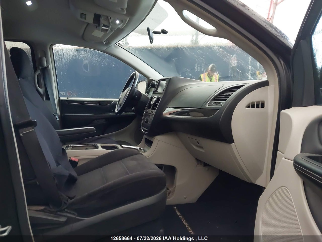 2014 CHRYSLER TOWN & COUNTRY TOURING thumbnail 6