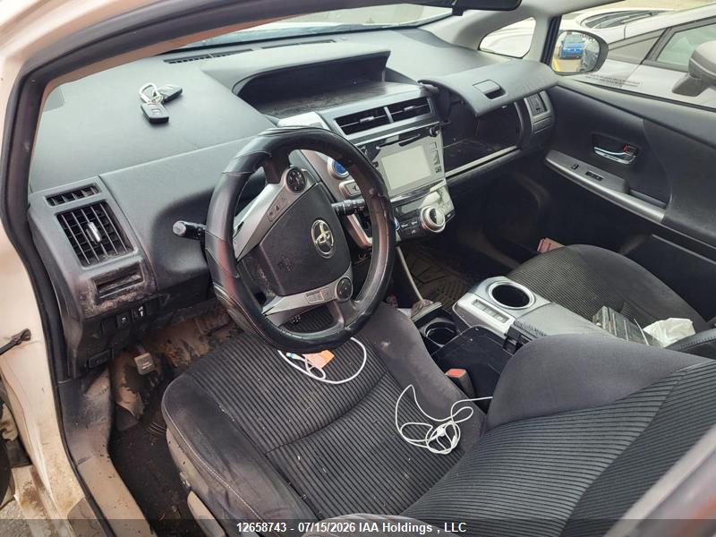 2017 TOYOTA PRIUS V thumbnail 6