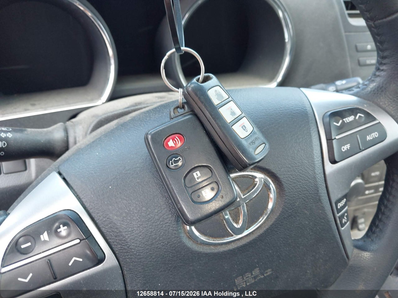 2013 TOYOTA HIGHLANDER HYBRID thumbnail 12