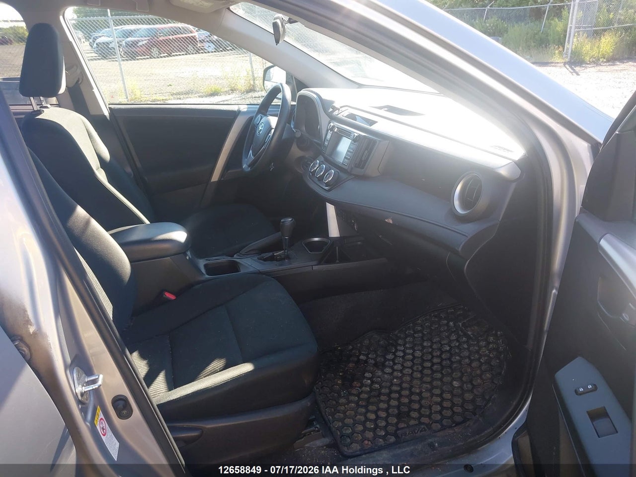 2016 TOYOTA RAV4 LE thumbnail 6
