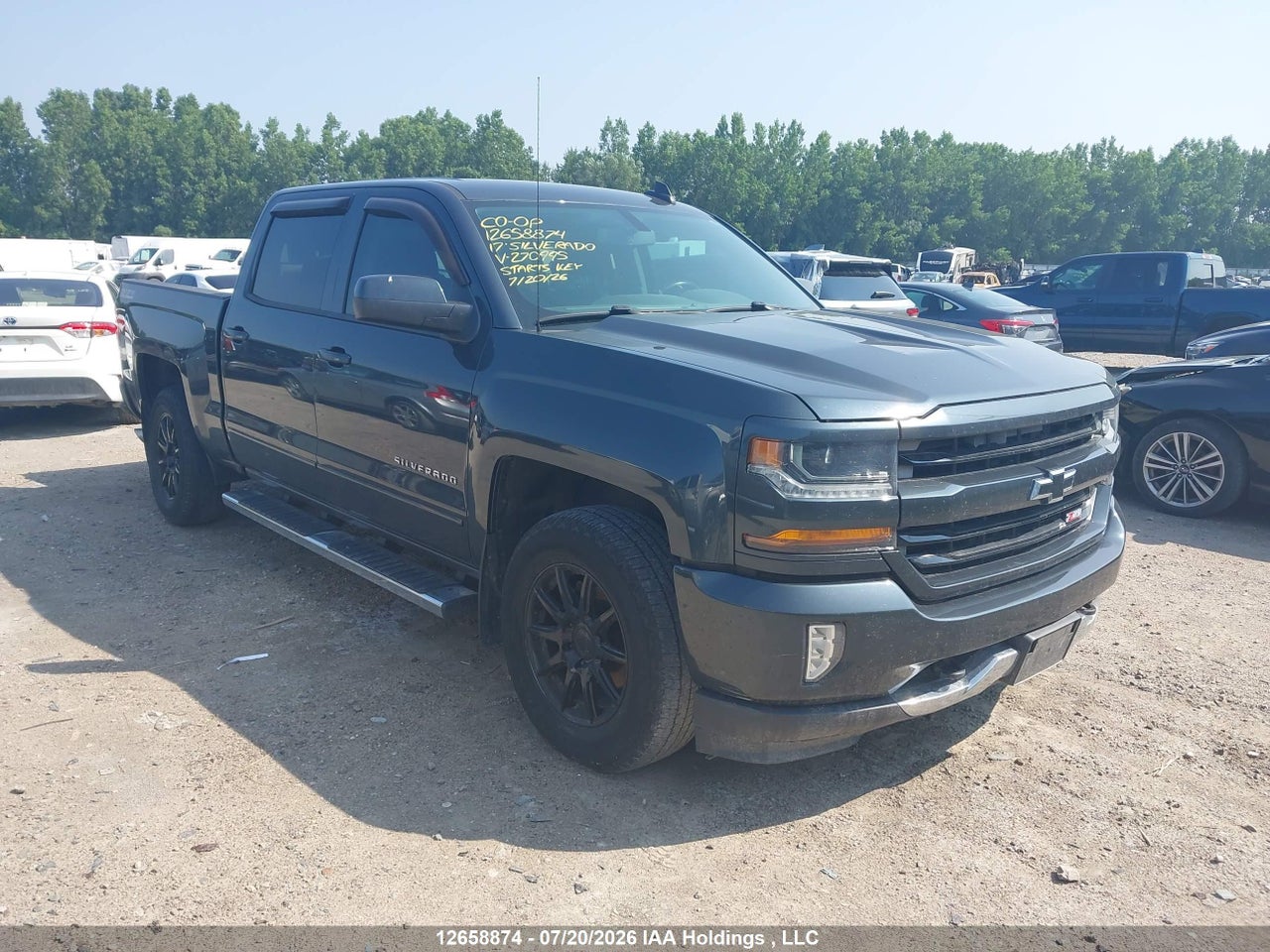 2017 CHEVROLET SILVERADO K1500 LT thumbnail 2