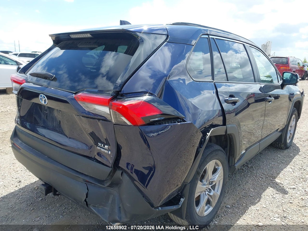 2024 TOYOTA RAV4 XLE/WOODLAND EDITION thumbnail 7
