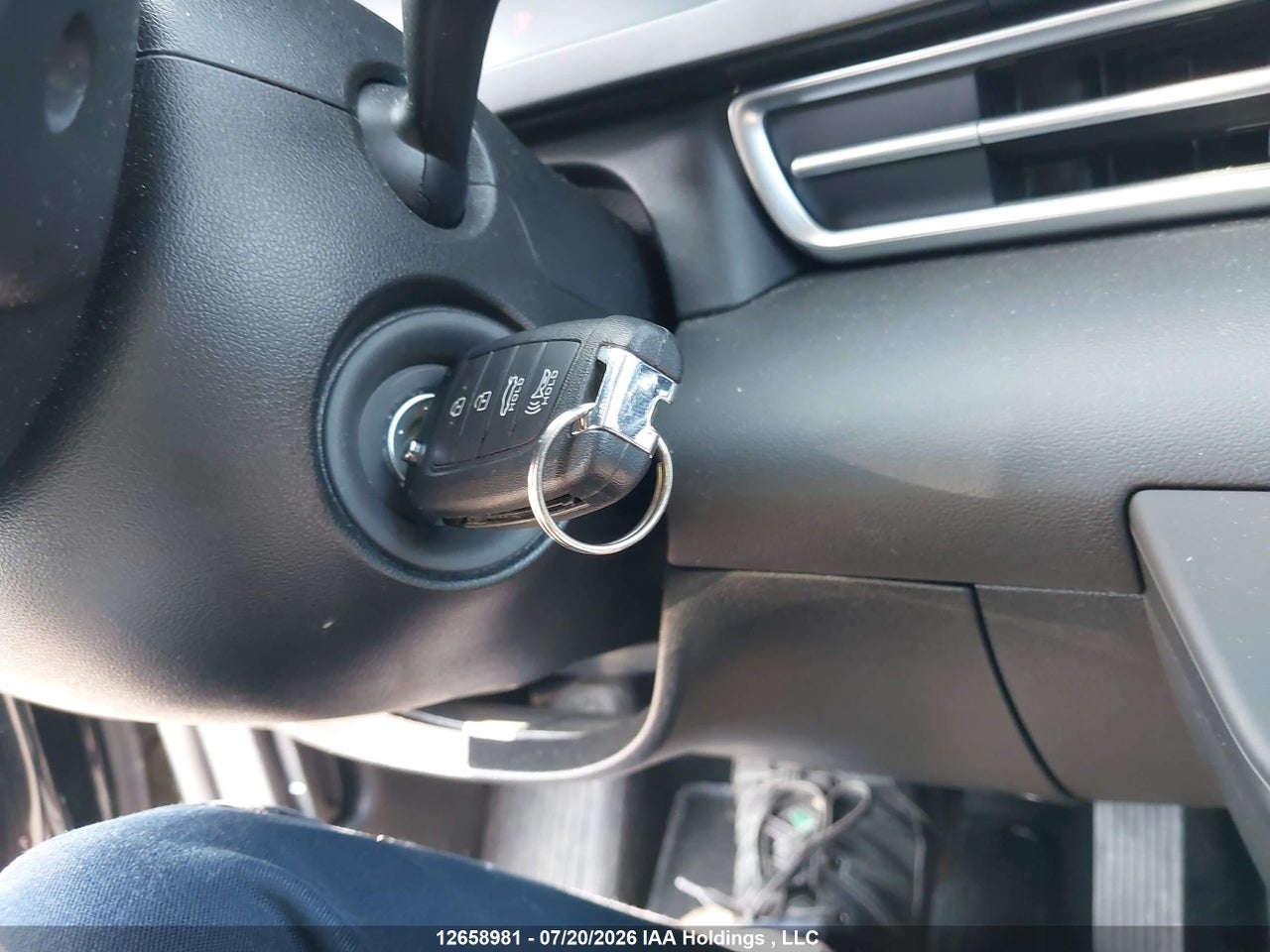 2025 HYUNDAI ELANTRA ESSENTIAL thumbnail 12