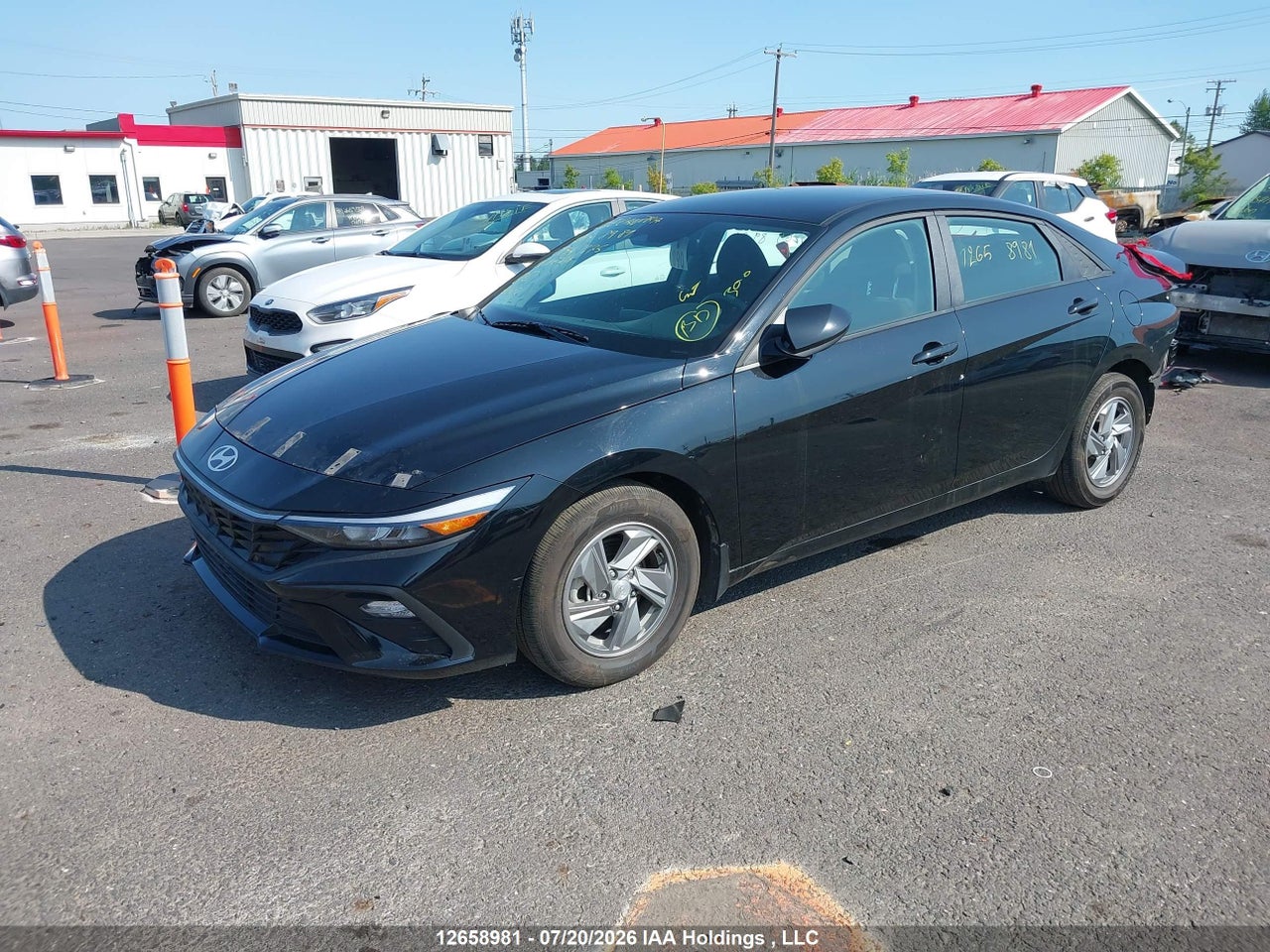 2025 HYUNDAI ELANTRA ESSENTIAL thumbnail 3