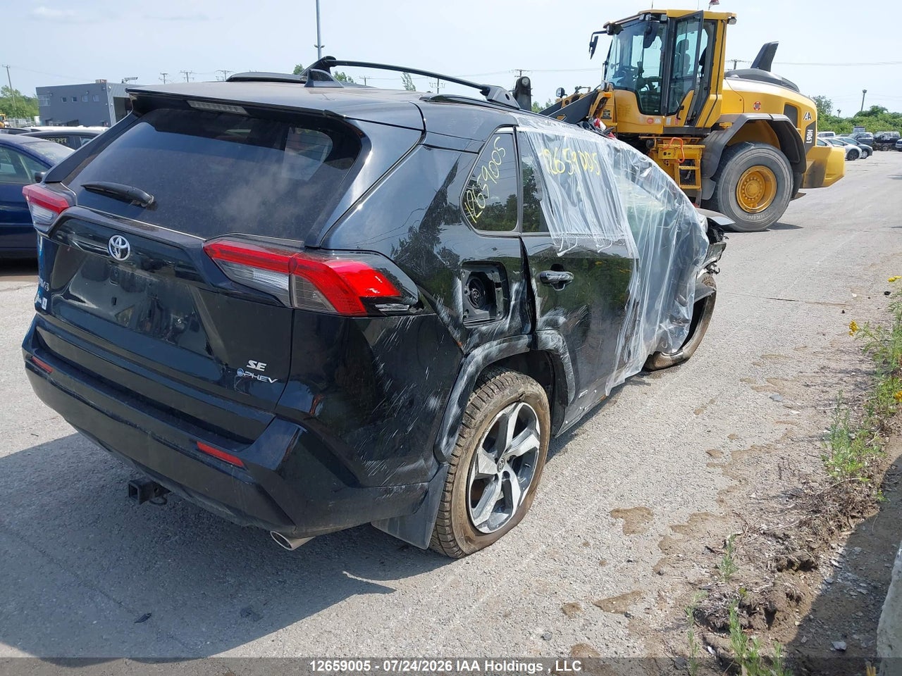 2025 TOYOTA RAV4 XSE thumbnail 5