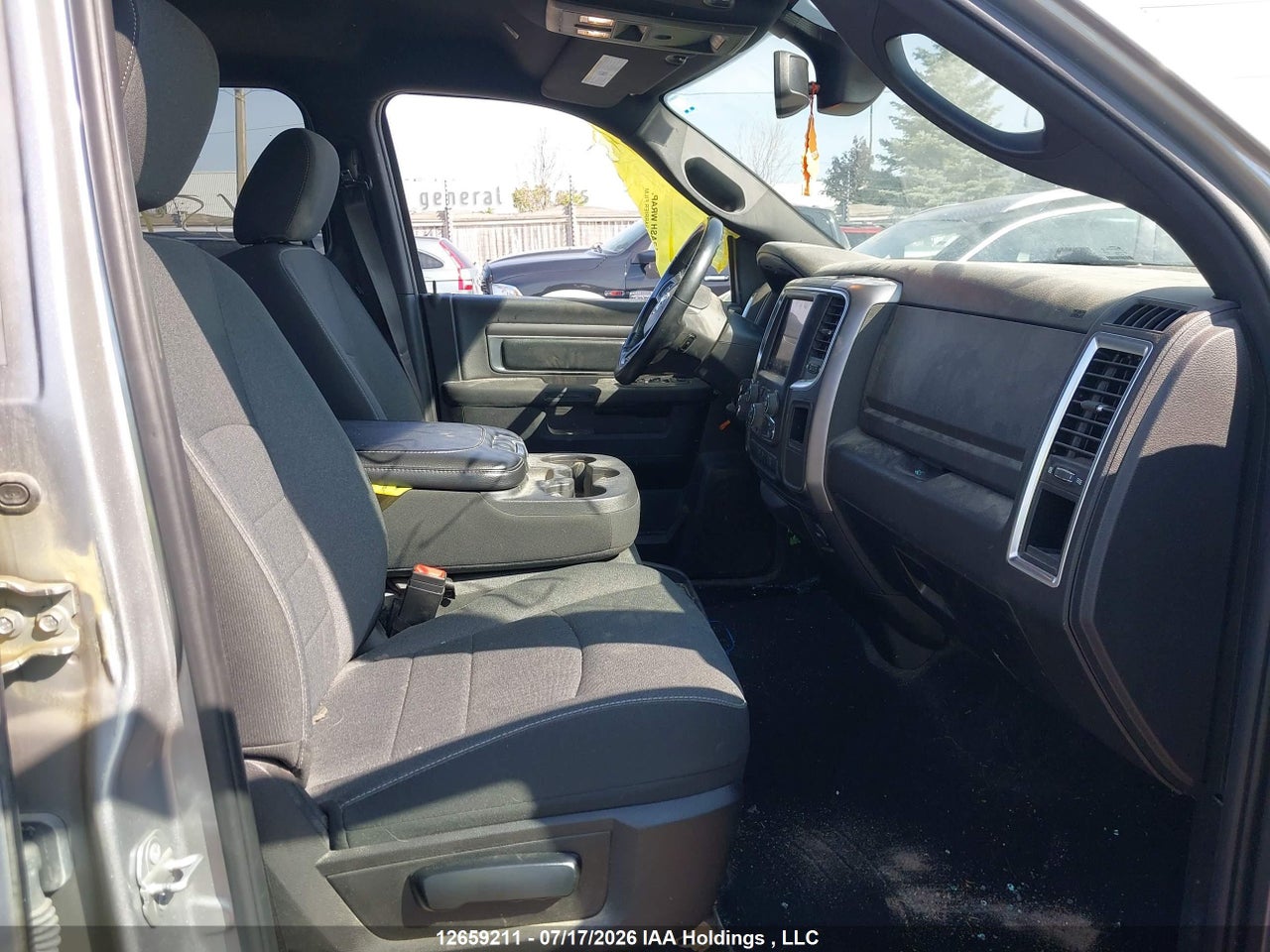 2021 RAM 1500 CLASSIC SLT thumbnail 6