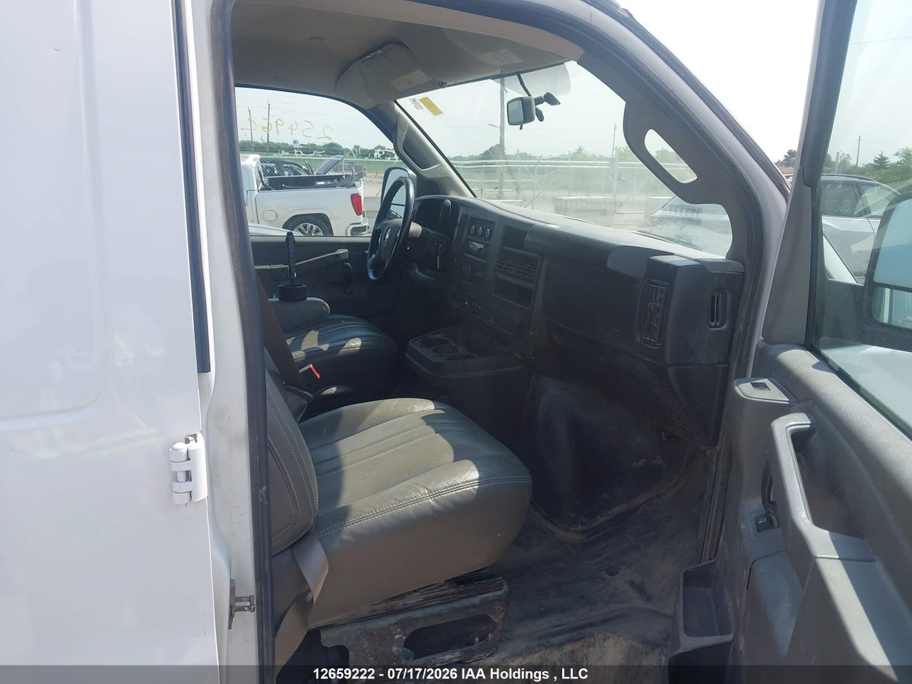 2022 CHEVROLET EXPRESS G2500 thumbnail 6