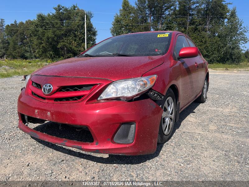 2013 TOYOTA COROLLA S/LE thumbnail 3