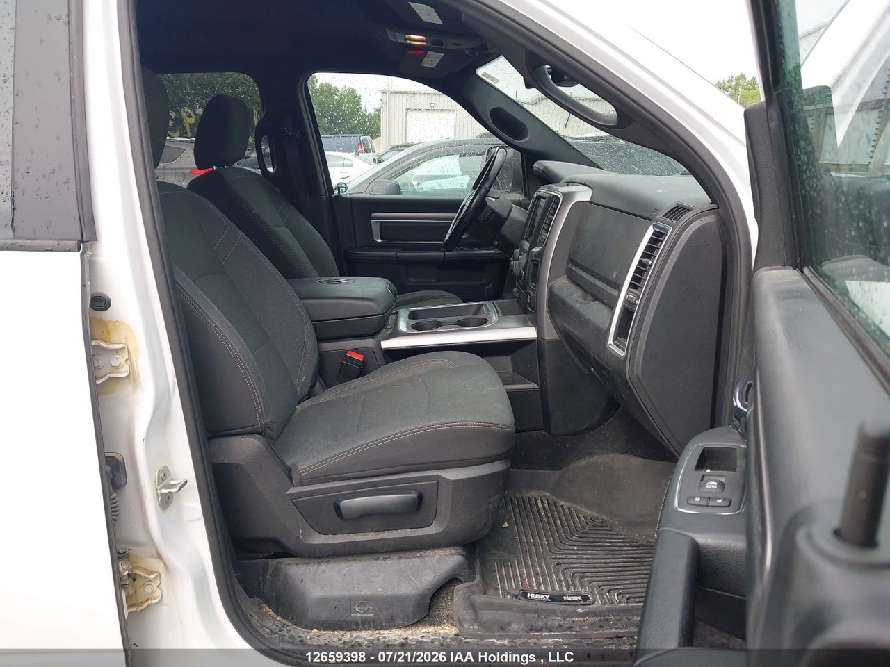 2021 RAM 1500 CLASSIC SLT thumbnail 6