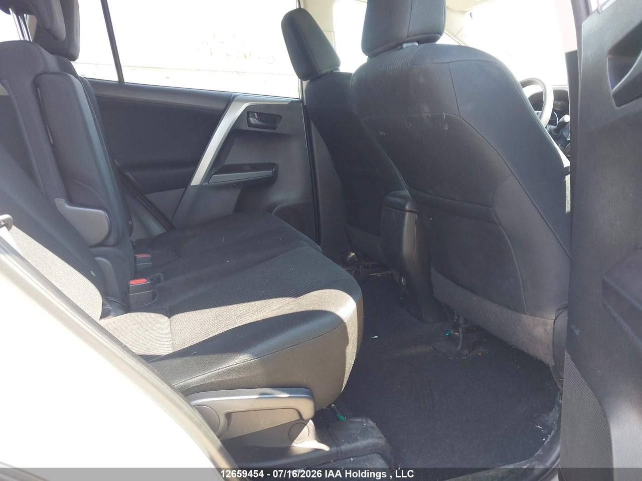 2018 TOYOTA RAV4 LE thumbnail 9
